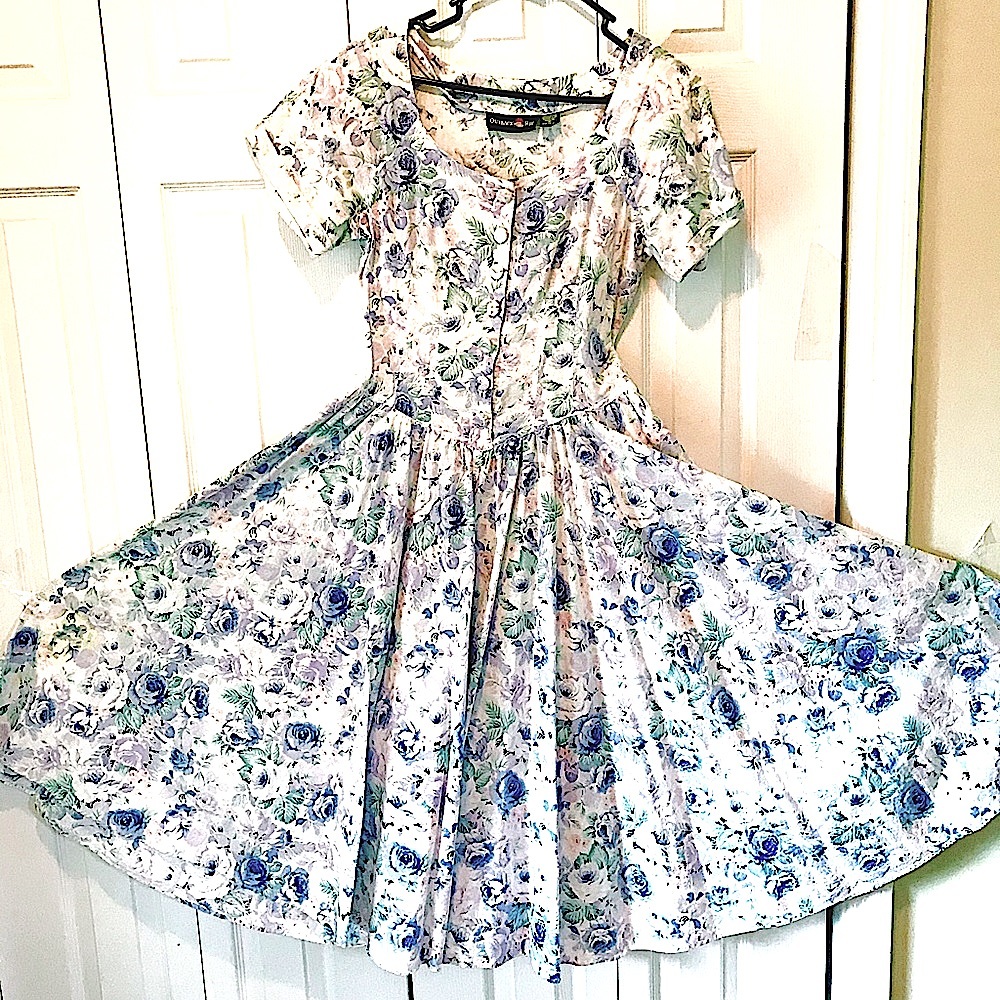 Vintage Outback Red Midi floral dress